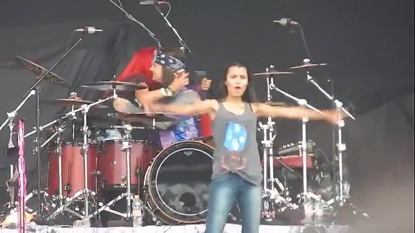 Bästa Girl mostrando peitões no Monster of Rock 2015 power Clips