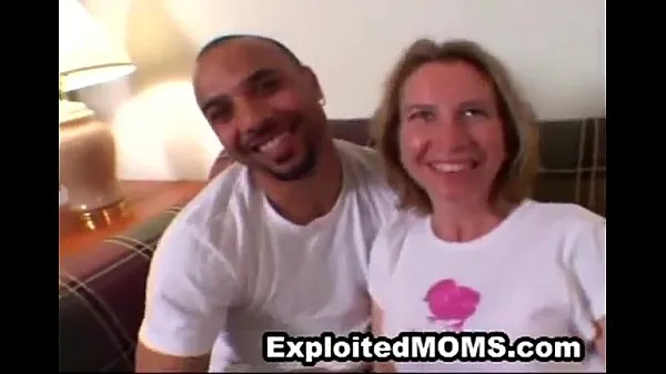 Beste Mom w Big Tits trys Black Cock in Mature Interracial Video strømklipp