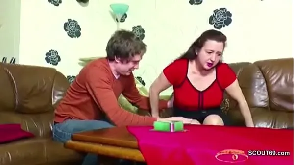 Bästa German Step-Son Seduce Mom to get First Fuck and Lost Virgin power Clips