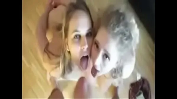Clip sức mạnh Two Blonde Sluts Share Some Big Dick And Cum At Home tốt nhất