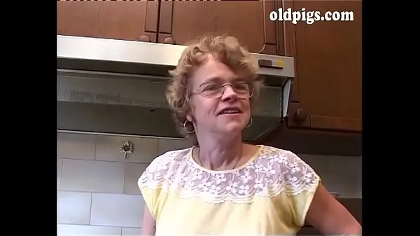 Najlepsze klipy zasilające Old housewife sucking a young cock