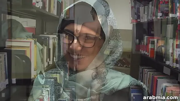 أفضل مقاطع الطاقة The cute and eccentric Mia Khalifa is in a library Playing With Herself