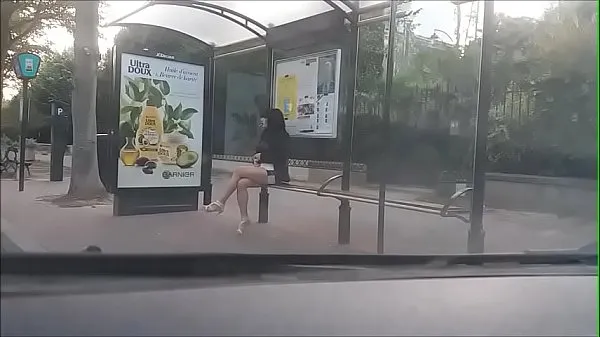 Najlepsze klipy zasilające bitch at a bus stop