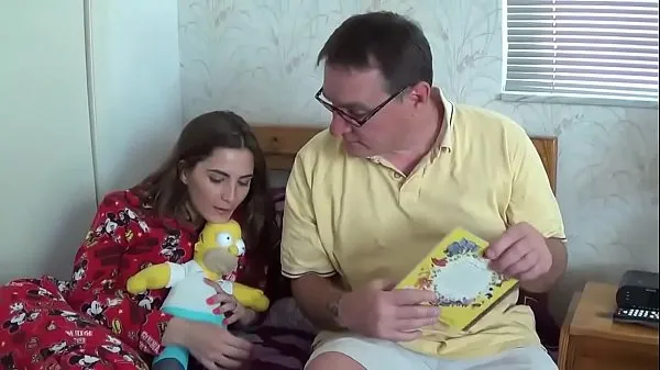 Klip daya Bedtime Story For Slutty Stepdaughter- See Part 2 at terbaik