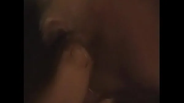 Nejlepší Lustful teenager tests her deep throat with her man's 10-pounder napájecí klipy