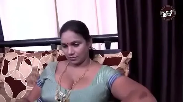 Best Desi Aunty Romance with cable boy power Clips