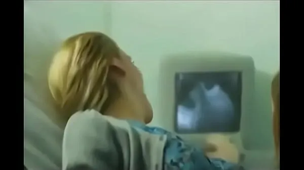 Najlepsze klipy zasilające Doctor taking advantage of the patient