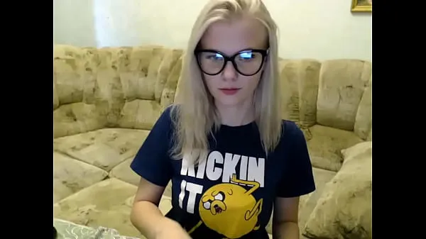 बेस्ट Julia Cute Latvian Teen Girl Not Playing Fortnite पावर क्लिप्स