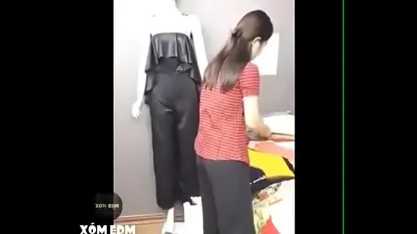 बेस्ट Beautiful girls try out clothes and show off breasts before webcam पावर क्लिप्स