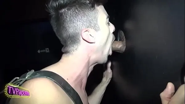 Best PapoMix catches Pornstar Christian Hupper at the Glory Hole of Clube dos Pauzudos in São Paulo - Twitter power Clips