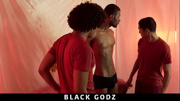 Τα καλύτερα κλιπ τροφοδοσίας BlackGodz - Athletic Hot Guys With Big Black Cock Gets Body Worship