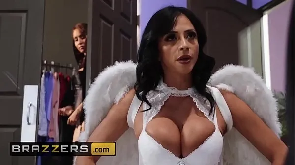 Best Hot And Mean - (Ariella Ferrera, Isis Love) - MILF Witches Part 1 - Brazzers power Clips