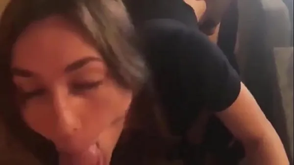 Bedste Amateur Italian slut takes two cocks powerclips