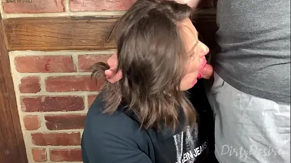 Klip daya Facefucking a youtuber with pulsating cumshot in her mouth terbaik