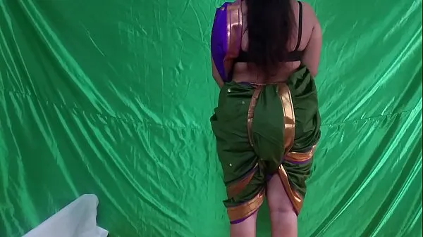Beste Indian Aunty's hot figure fucks in such a way that water comes out of my cock strømklipp