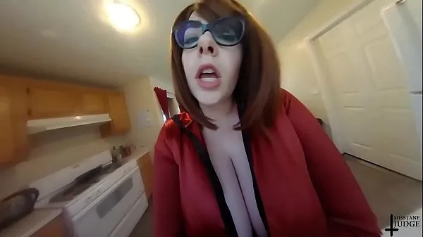 Best Unaware Giantess Searches for Lost Tiny Man Boob s power Clips