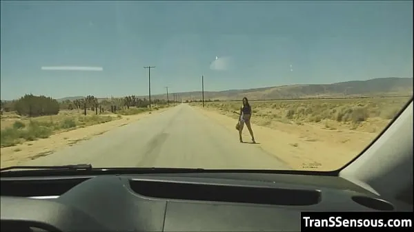 Klip daya Transsexual hitchhiker fucked in the ass terbaik