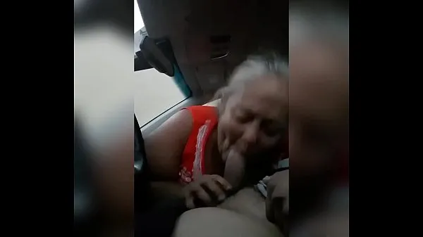 Τα καλύτερα κλιπ τροφοδοσίας Grandma rose sucking my dick after few shots lol
