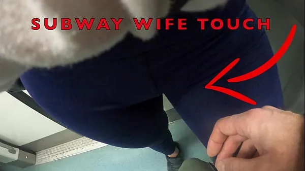 Klip daya My Wife Let Older Unknown Man to Touch her Pussy Lips Over her Spandex Leggings in Subway terbaik