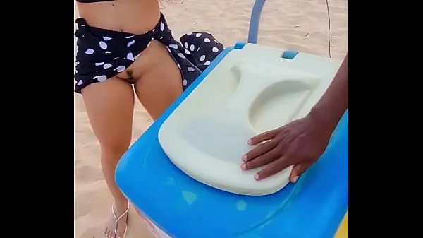 Clip sức mạnh The couple went to the beach to get ready with the popsicle seller João Pessoa Luana Kazaki tốt nhất