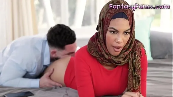 最好的Fucking Muslim Converted Stepsister With Her Hijab On - Maya Farrell, Peter Green - Family Strokes功率剪辑器