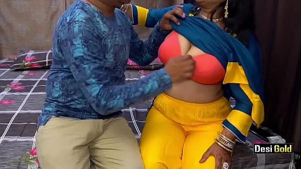 Beste Indian Aunty Fucked For Money With Clear Hindi Audio strømklipp