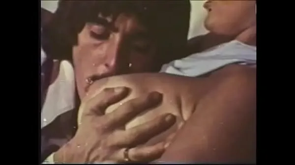 Klip daya A mustachioed dude with long sideburns caresses an experienced blonde with huge buckets in a 70s video terbaik