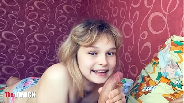 Klip daya Naughty Stepdaughter gives blowjob to her / cum in mouth terbaik