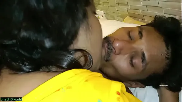 Clip sức mạnh Hot beautiful Bhabhi long kissing and wet pussy fucking! Real sex tốt nhất