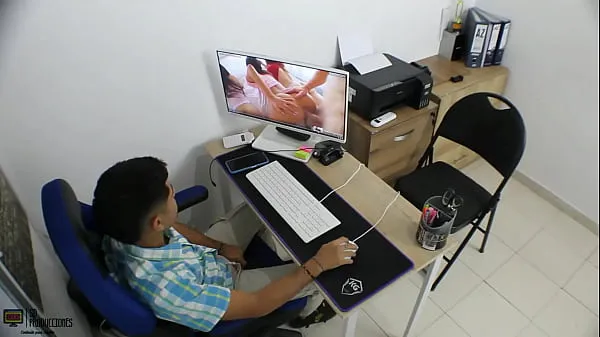 En iyi Boss fucks his employee in his office and is discovered by his other employee PART 1 güç Klipleri