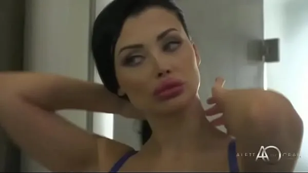 Klip kuasa The beautiful Aletta Ocean is fucked hard in the pussy, ending right in the swollen mouth terbaik