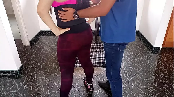 Best I fucked my best friend's wife when she was going to train at my house: it was bad but how can I stand her rich ass and even more so with the tight lycra she had on power Clips