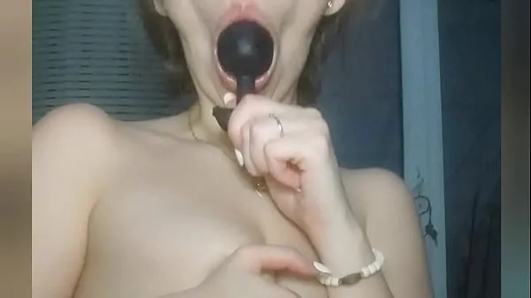 A legjobb Slut games with ass. Butt plug, dirty ass and mouth takes the plug right after anal... I want a tongue in an open hole tápklipek