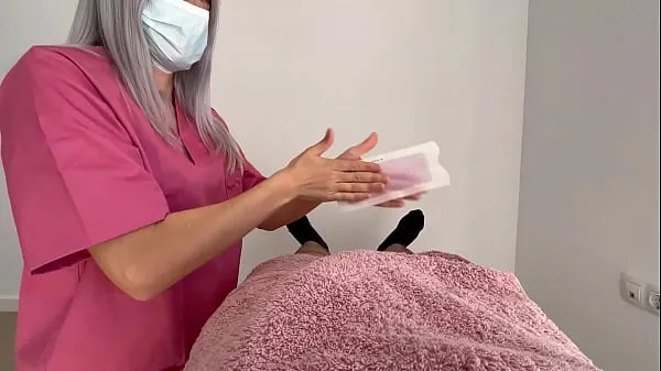 Klip daya Cock waxing by cute amateur girl who gives me a surprise handjob until I finish cumming terbaik