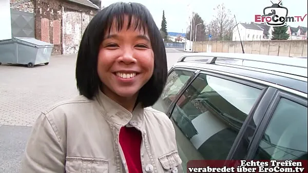 Τα καλύτερα κλιπ τροφοδοσίας German Asian young woman next door approached on the street for orgasm casting
