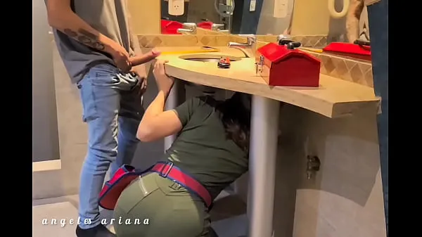 Najlepsze klipy zasilające Plumber at work, choose the biggest tool | Monster cock for the only ass that can handle all the enormities