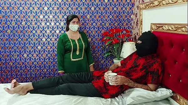Nejlepší Beautiful Pakistani Punjabi House Maid Seducing and Hard Fucking by her Boss napájecí klipy
