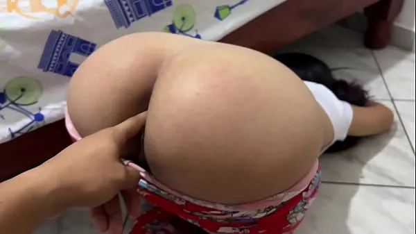 Clip sức mạnh I trick my stepdaughter into looking under the bed to look at her big ass tốt nhất