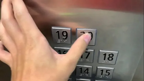 Melhores clipes de energia Sexo em público, no elevador com um estranho e eles nos pegam