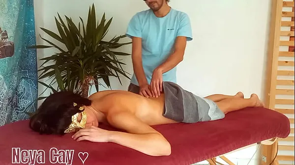 Najboljše Gorgeous girlfriend gets an oily massage and a creampie - Neya Cay pussy closeup močne sponke