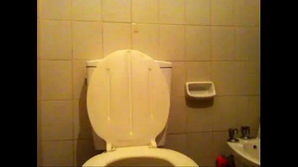 Τα καλύτερα κλιπ τροφοδοσίας Bathroom hidden camera